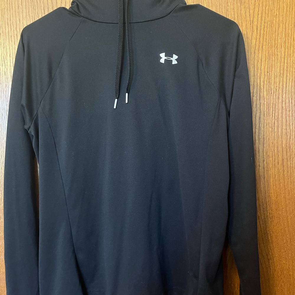 Under Armour HeatGear Black Pullover